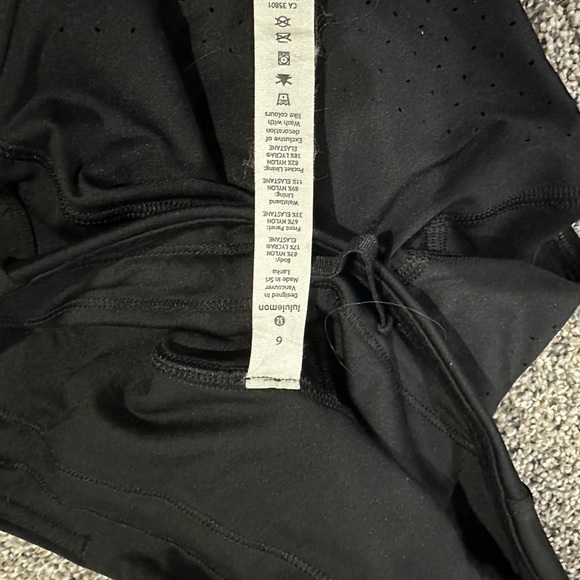 Lulu uncovered strength high rise crop 23" - Picture 4 of 4